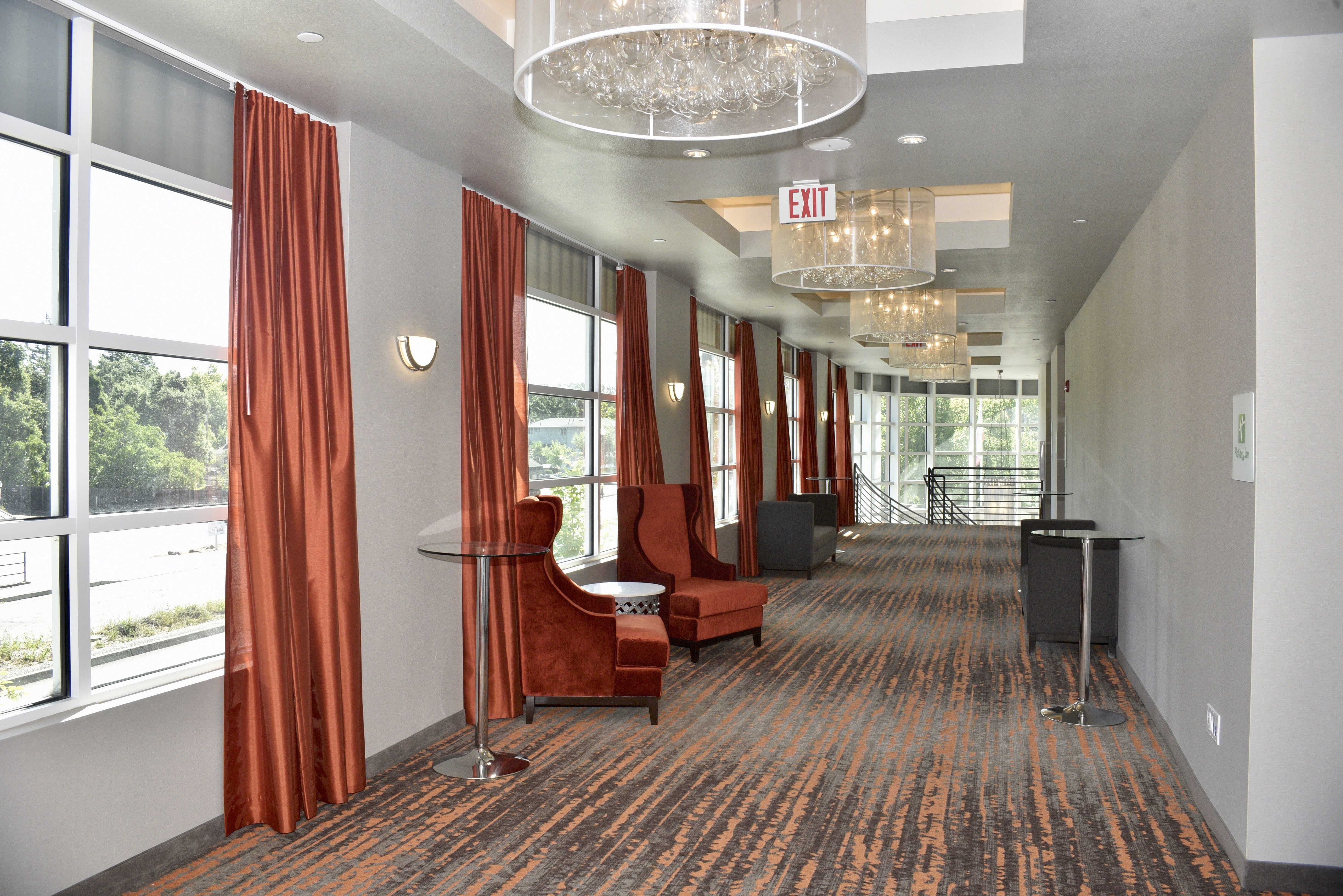 holiday inn windsor wine country by ihg