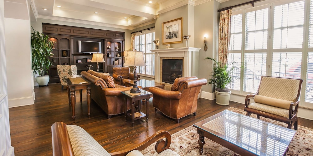 hampton inn and suites savannah historic district