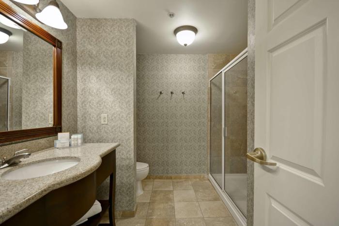 hampton inn and suites savannah historic district