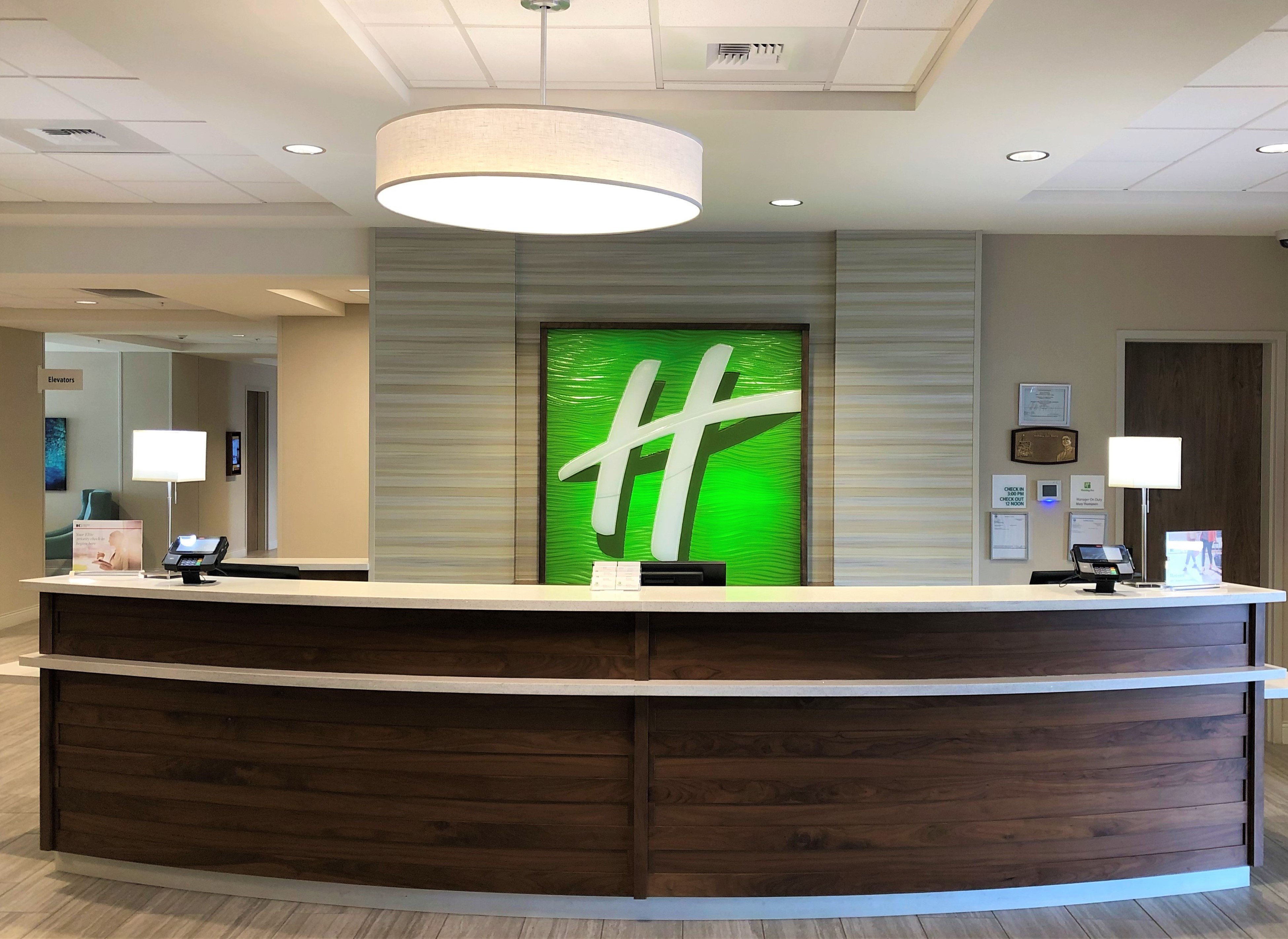 holiday inn and suites bellingham by ihg