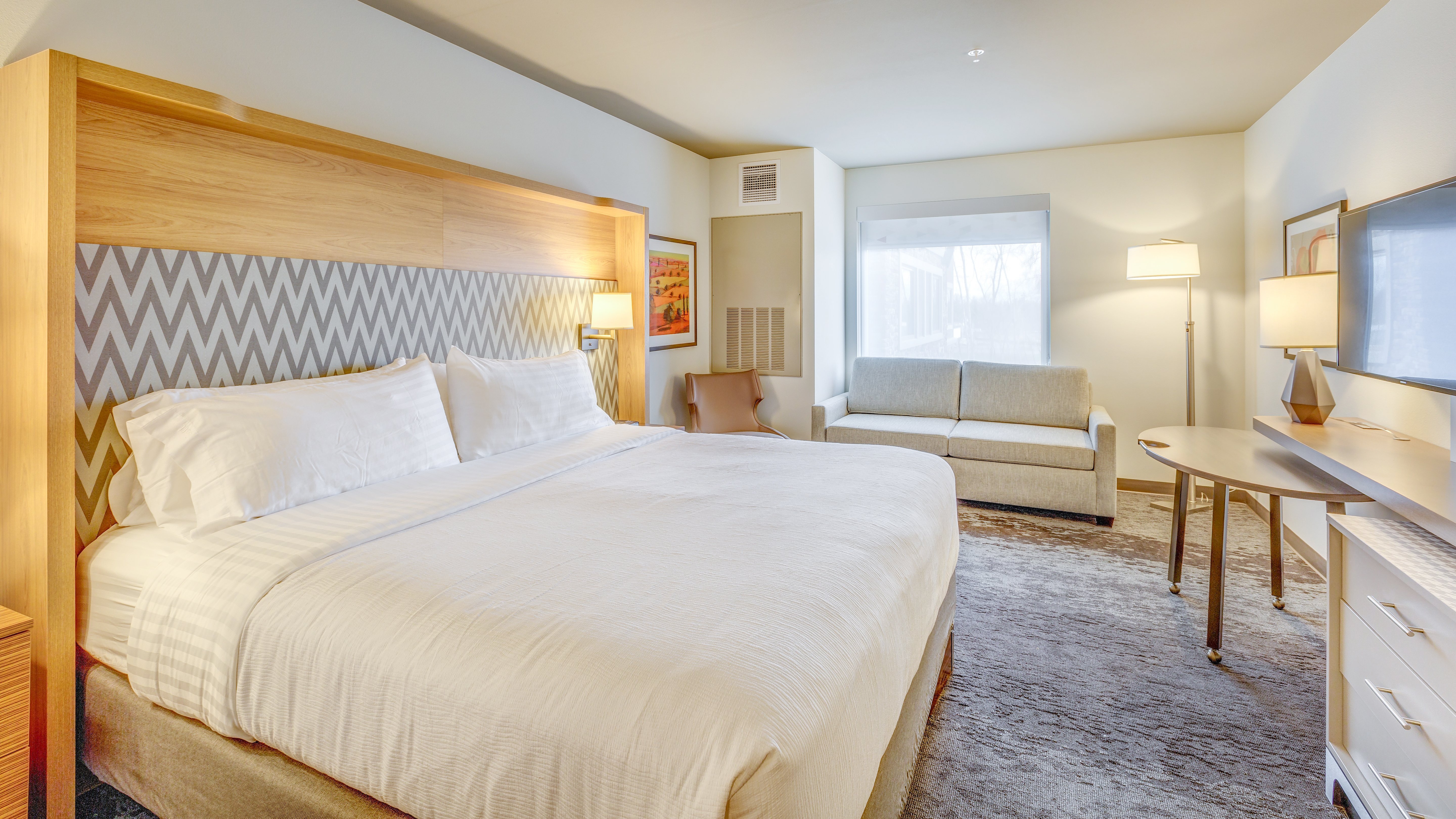 holiday inn and suites bellingham by ihg