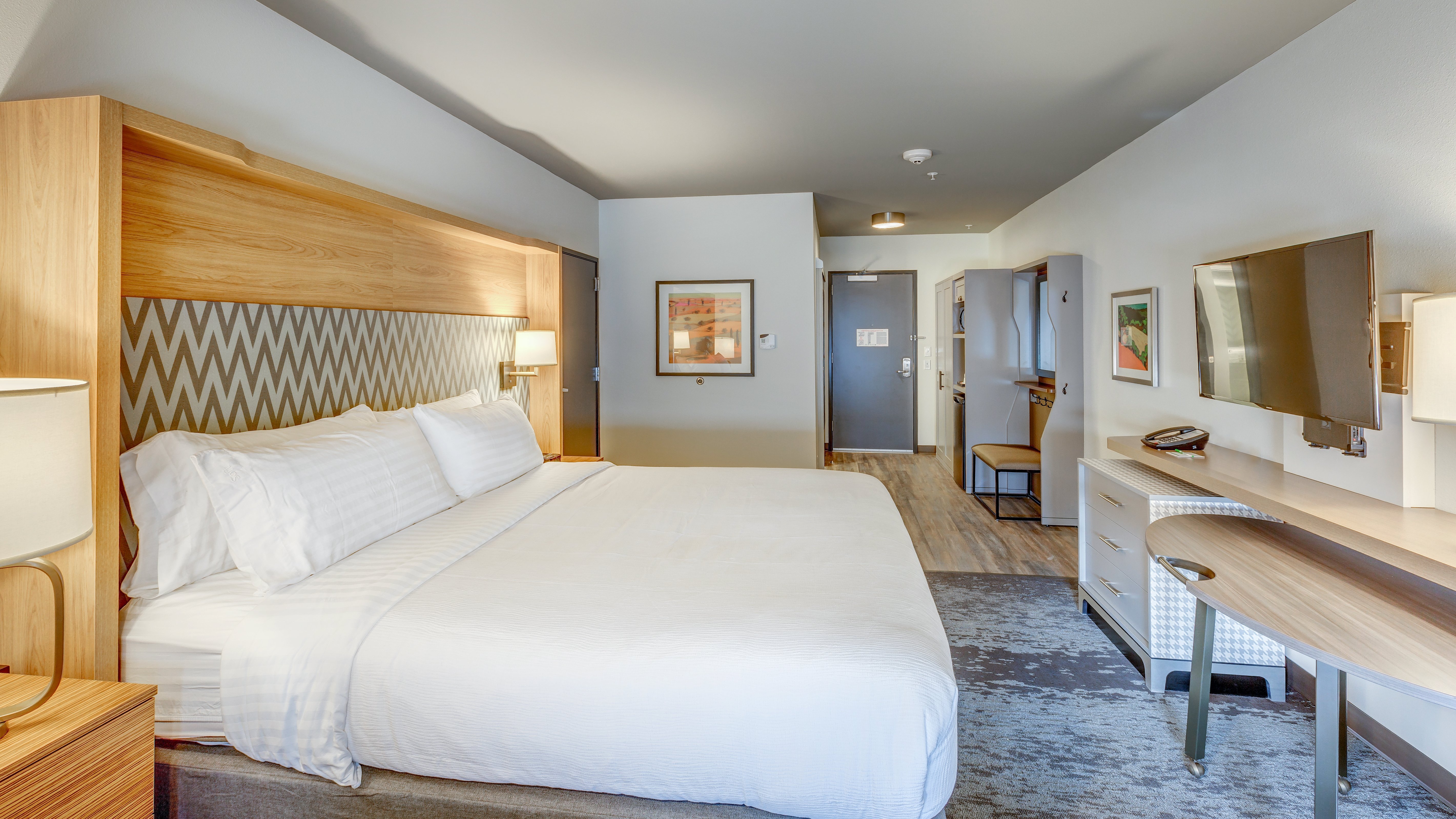 holiday inn and suites bellingham by ihg