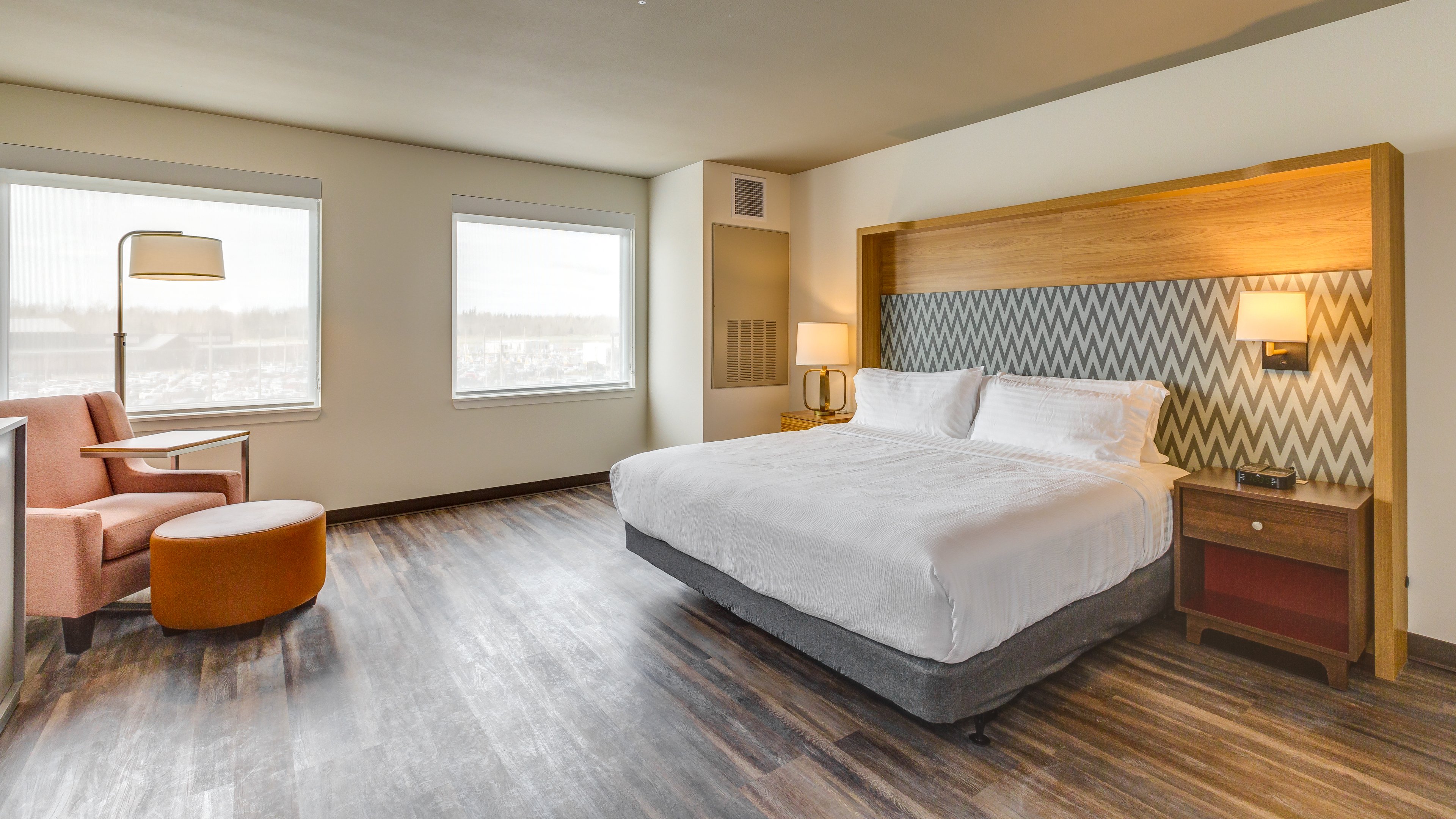 holiday inn and suites bellingham by ihg