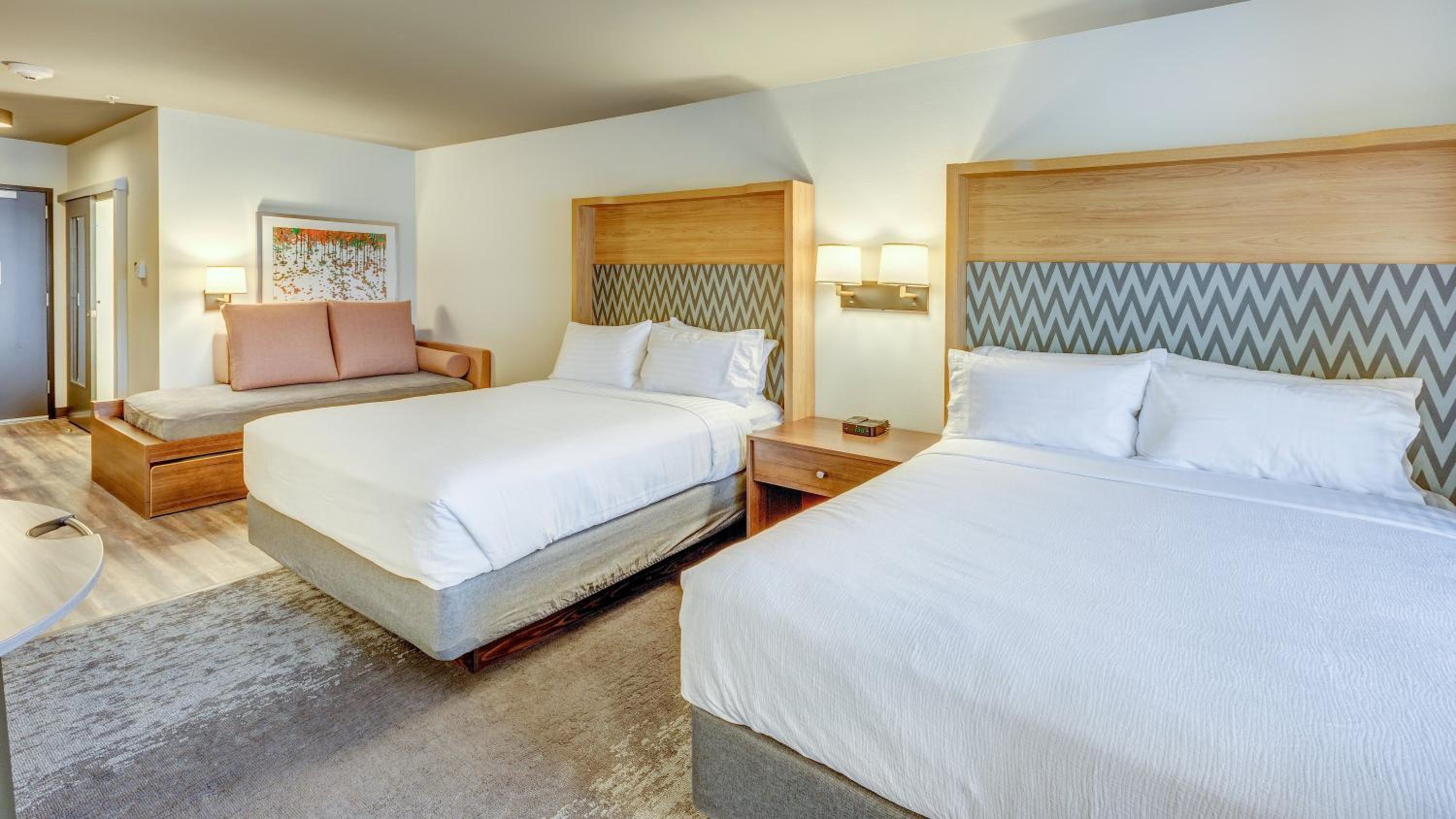 holiday inn and suites bellingham by ihg