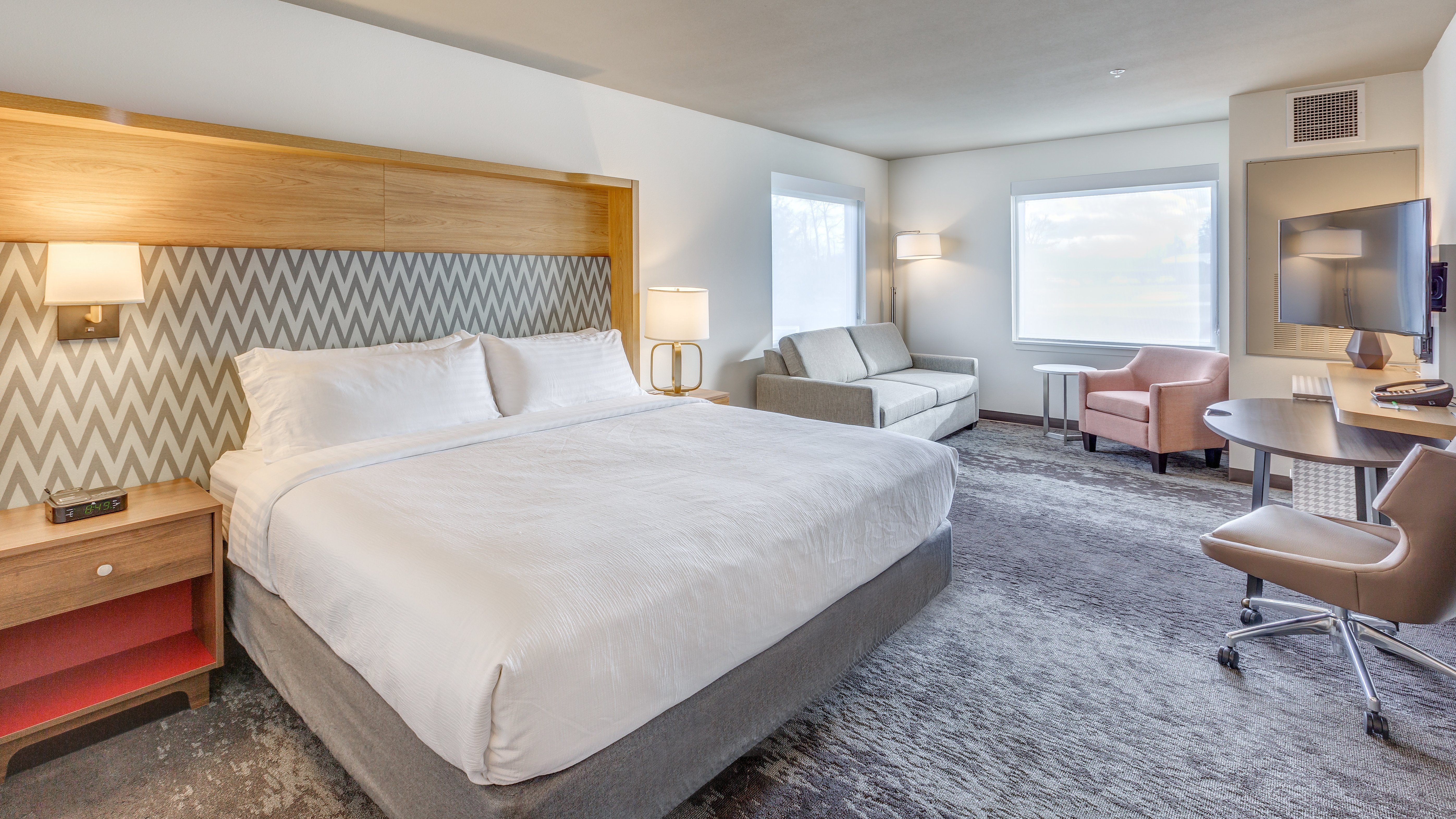 holiday inn and suites bellingham by ihg