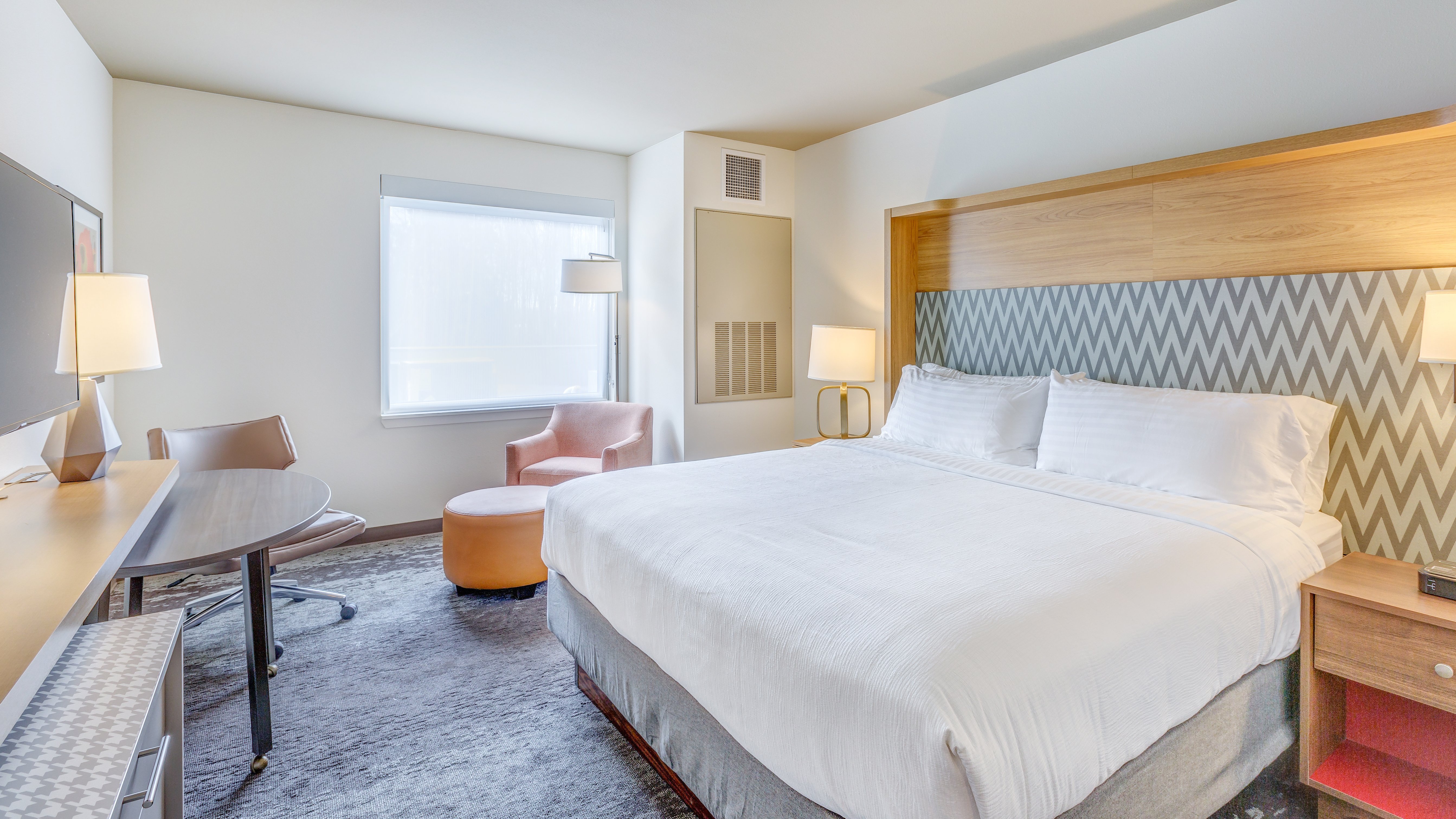holiday inn and suites bellingham by ihg
