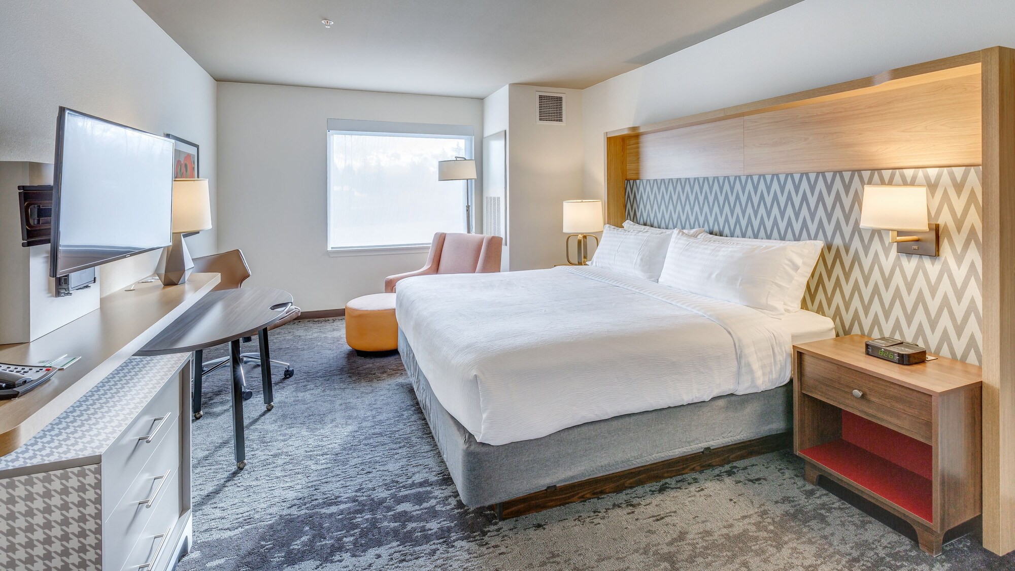holiday inn and suites bellingham by ihg