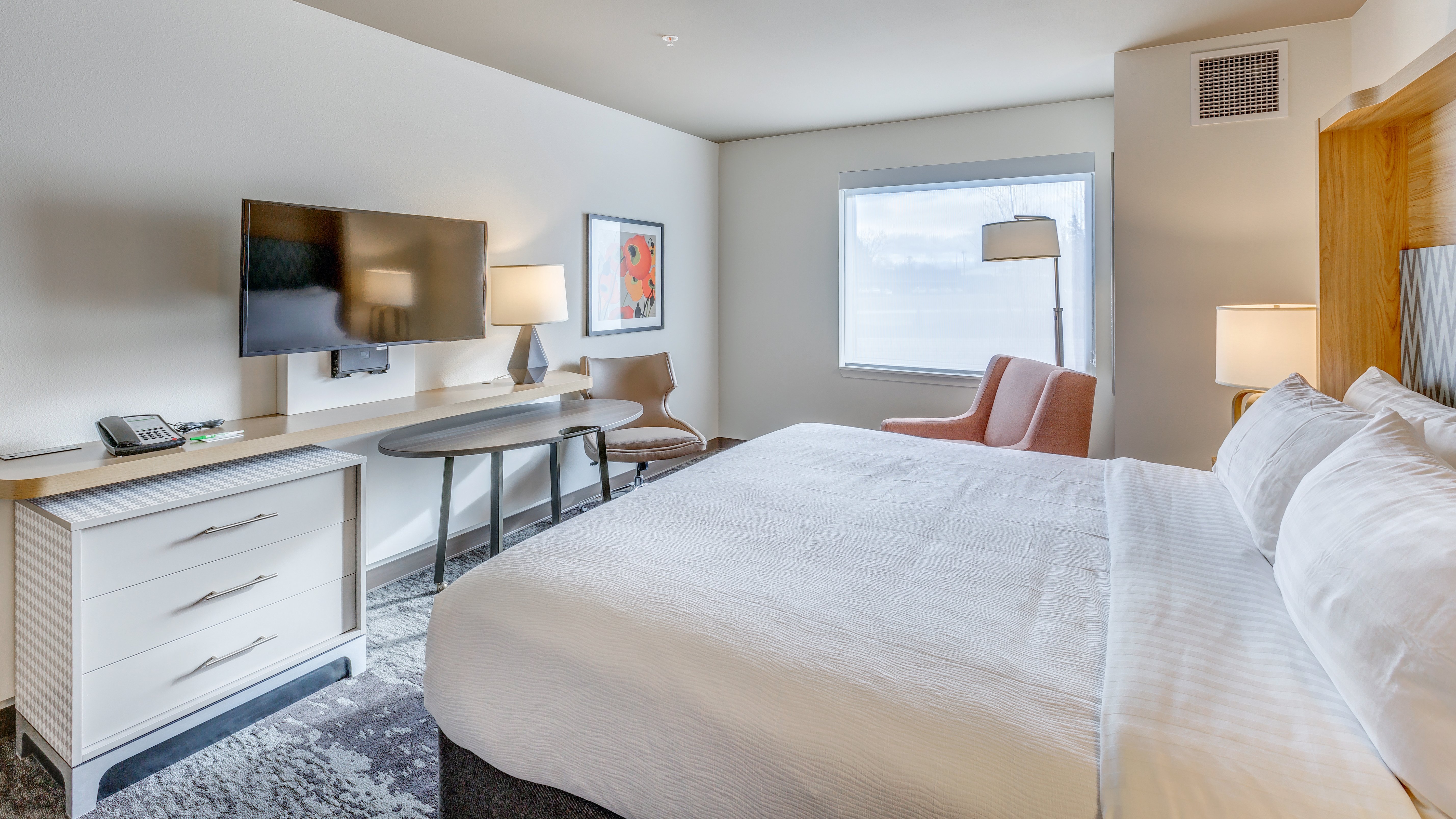 holiday inn and suites bellingham by ihg