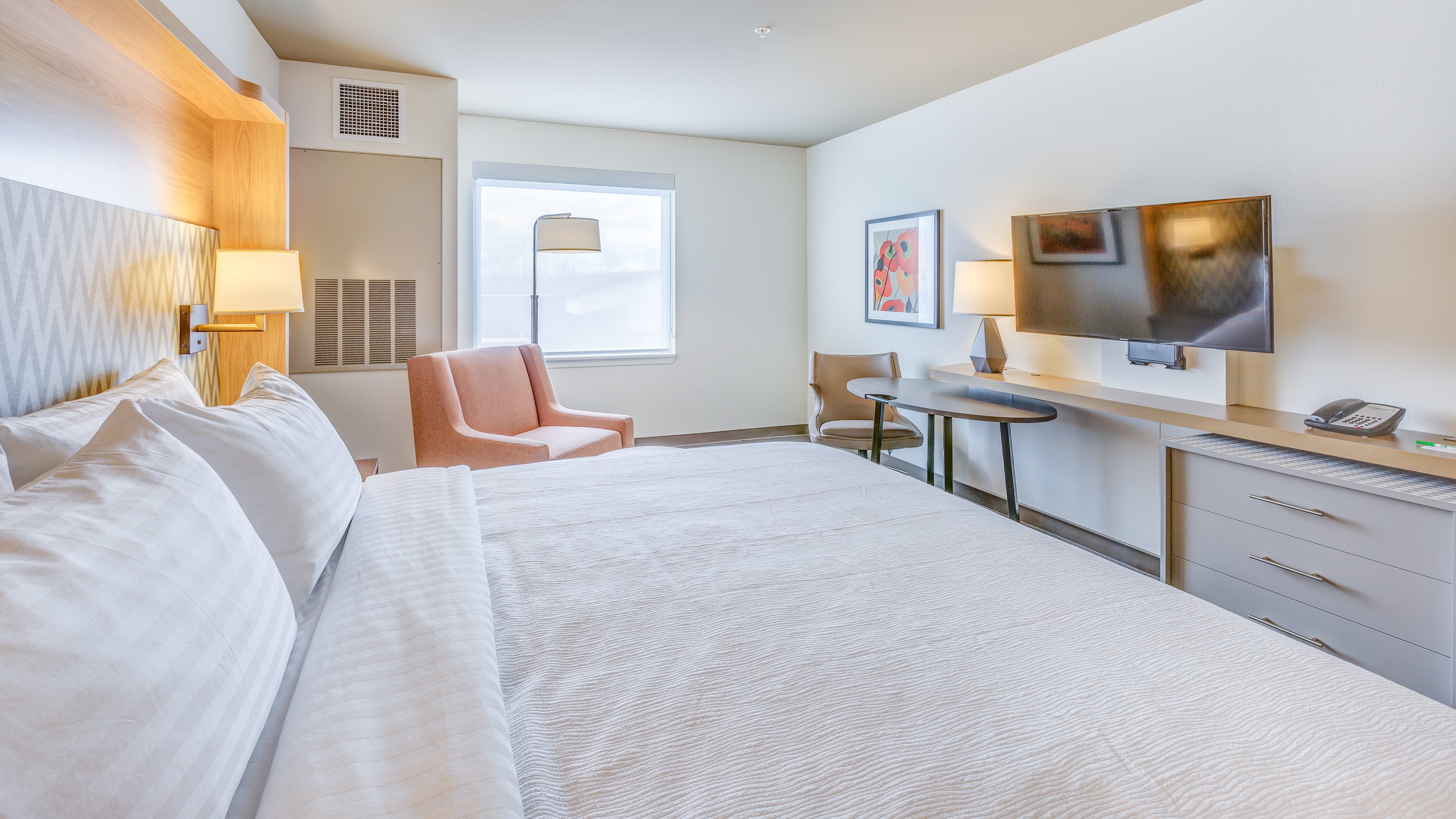 holiday inn and suites bellingham by ihg