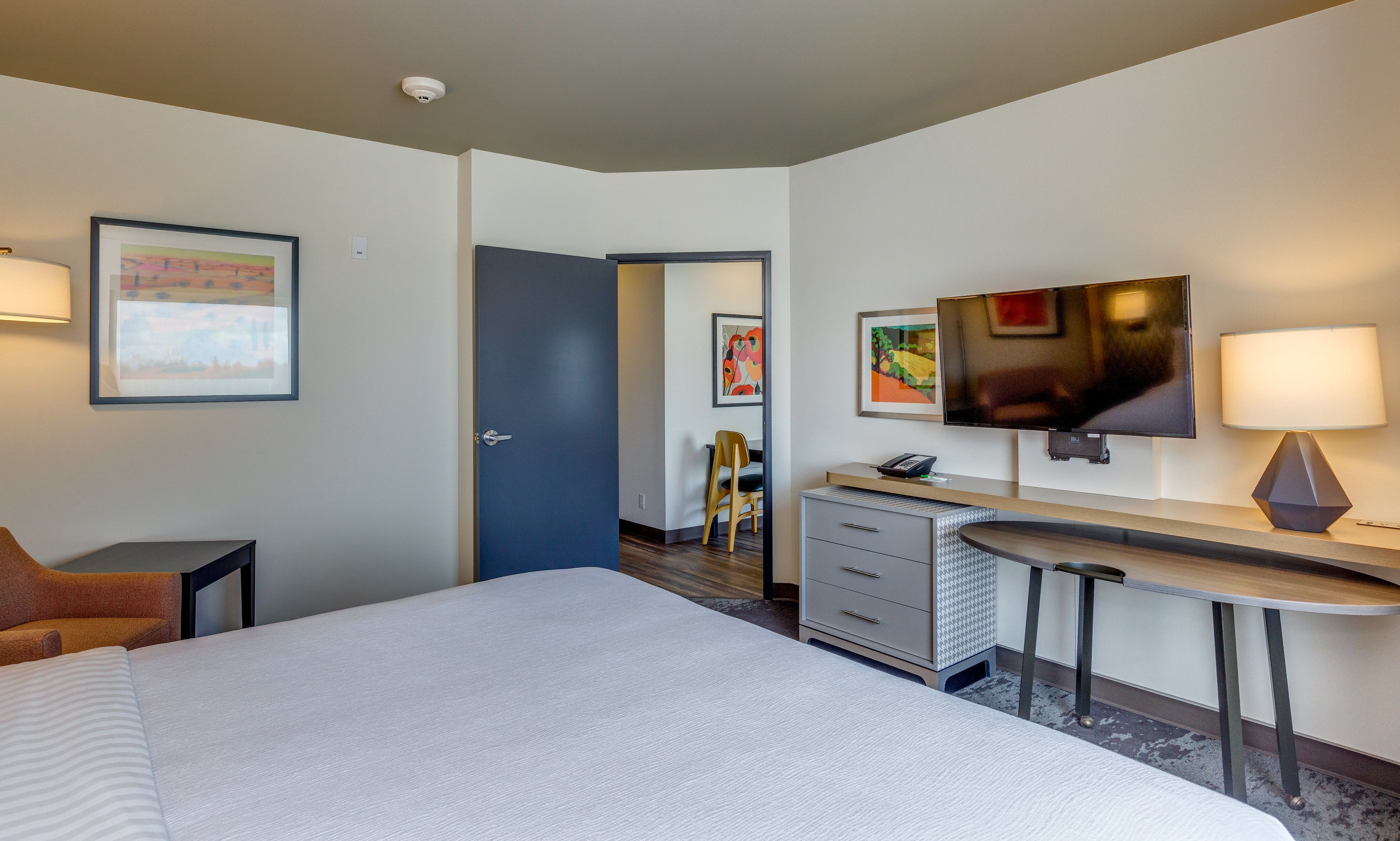 holiday inn and suites bellingham by ihg