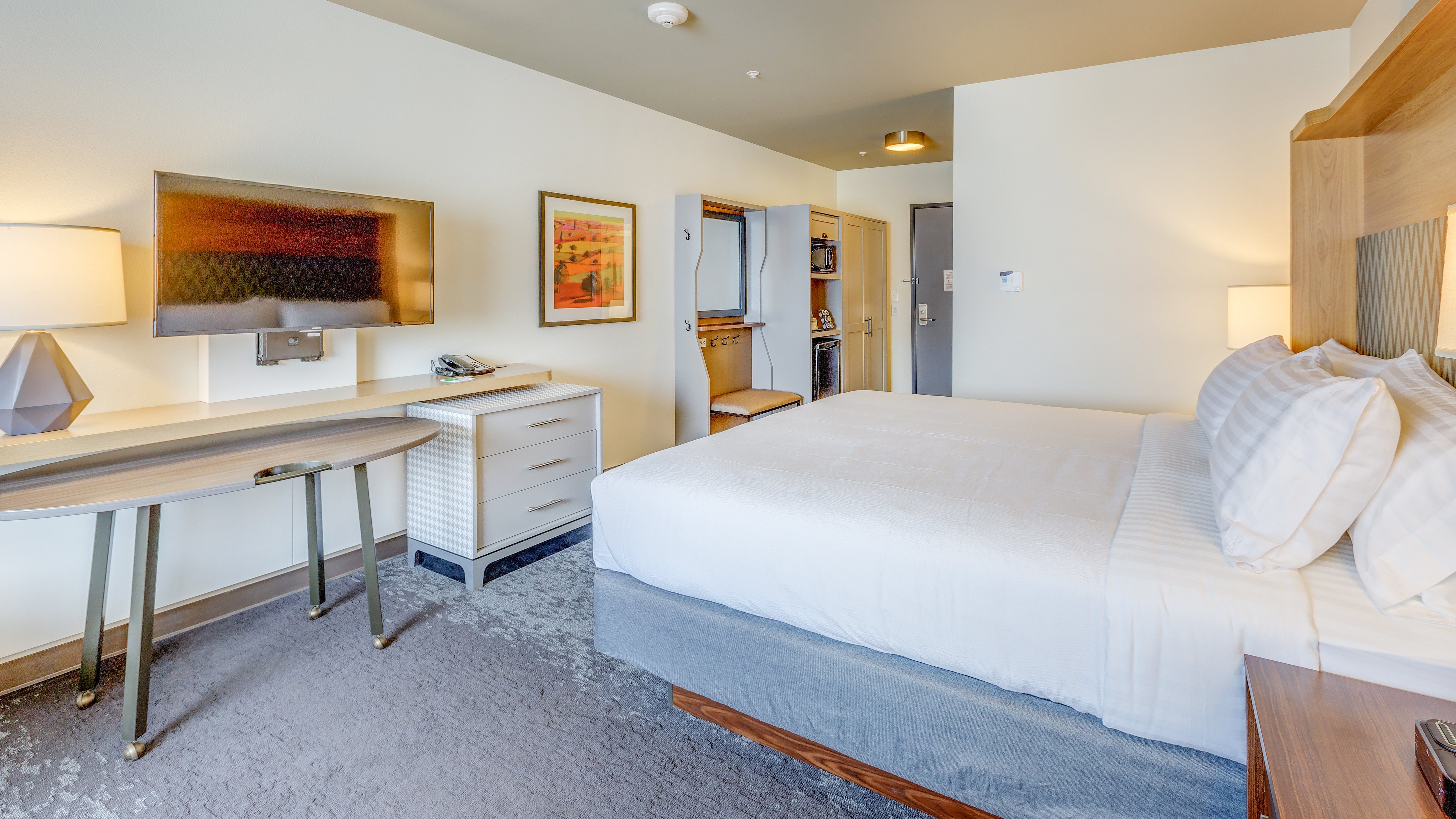 holiday inn and suites bellingham by ihg