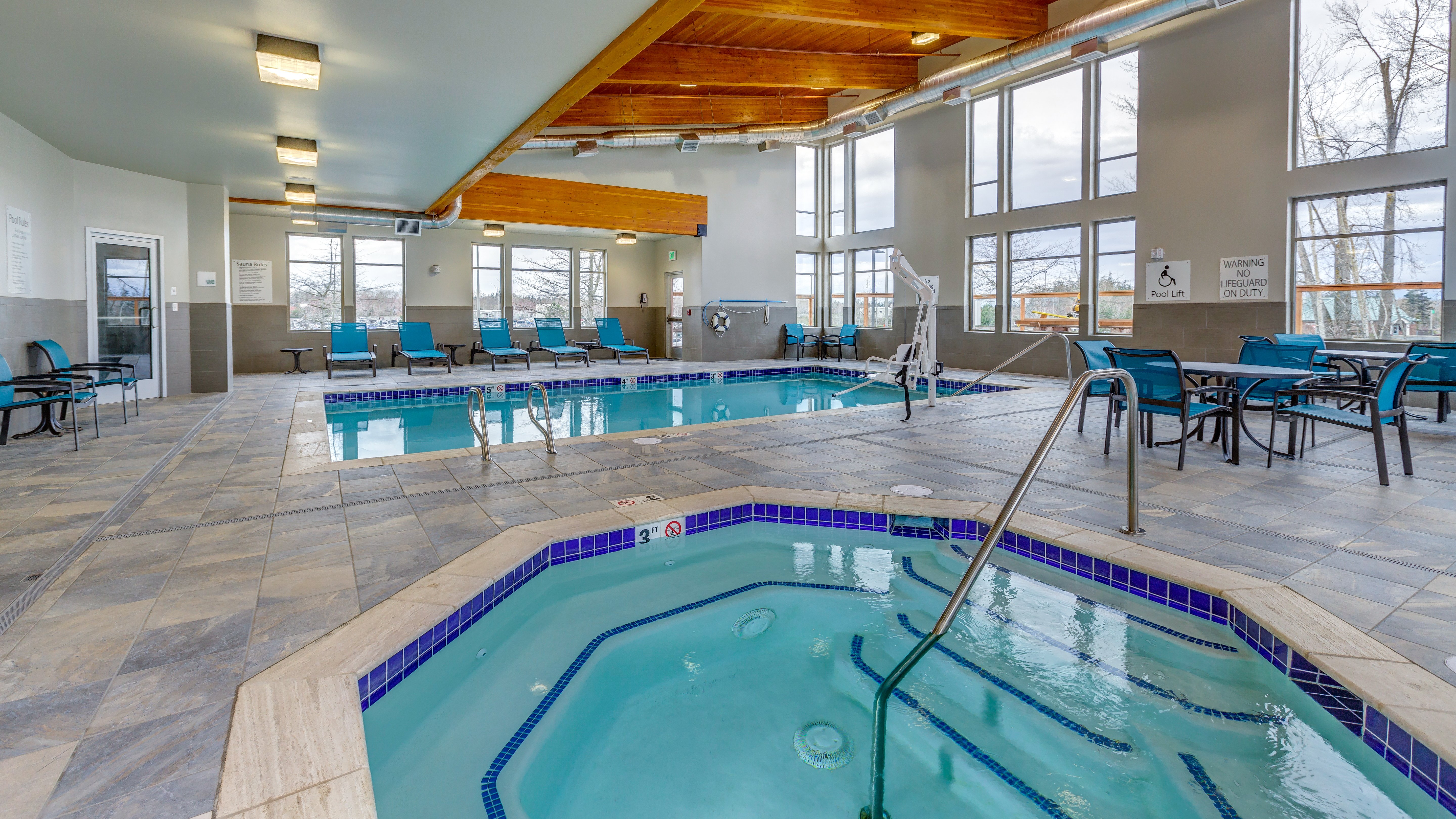 holiday inn and suites bellingham by ihg