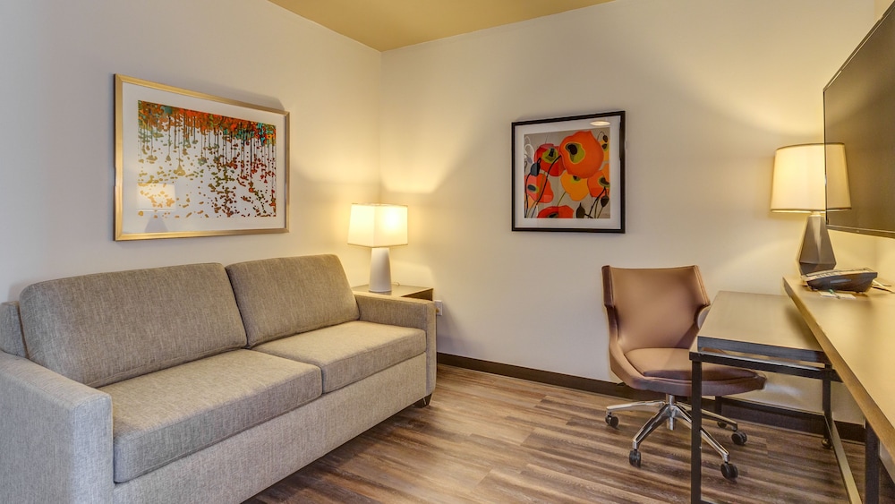 holiday inn and suites bellingham by ihg