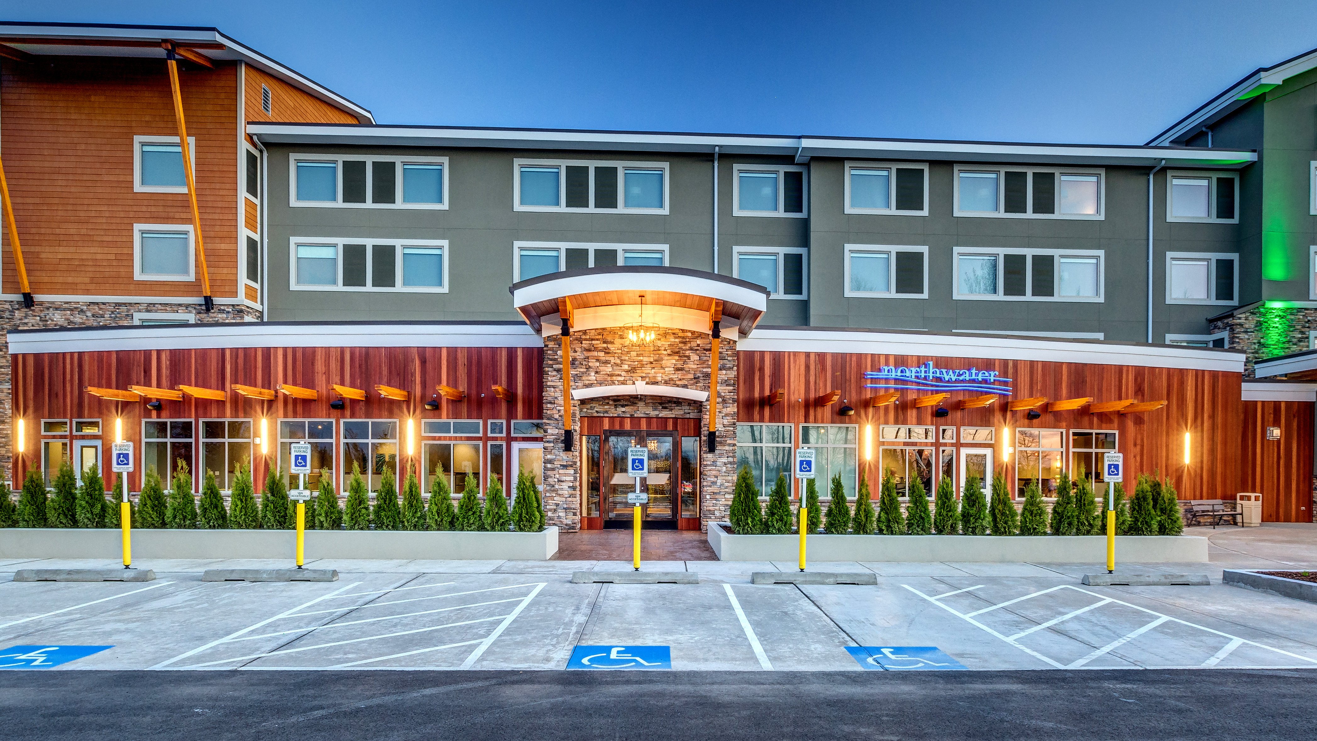 holiday inn and suites bellingham by ihg