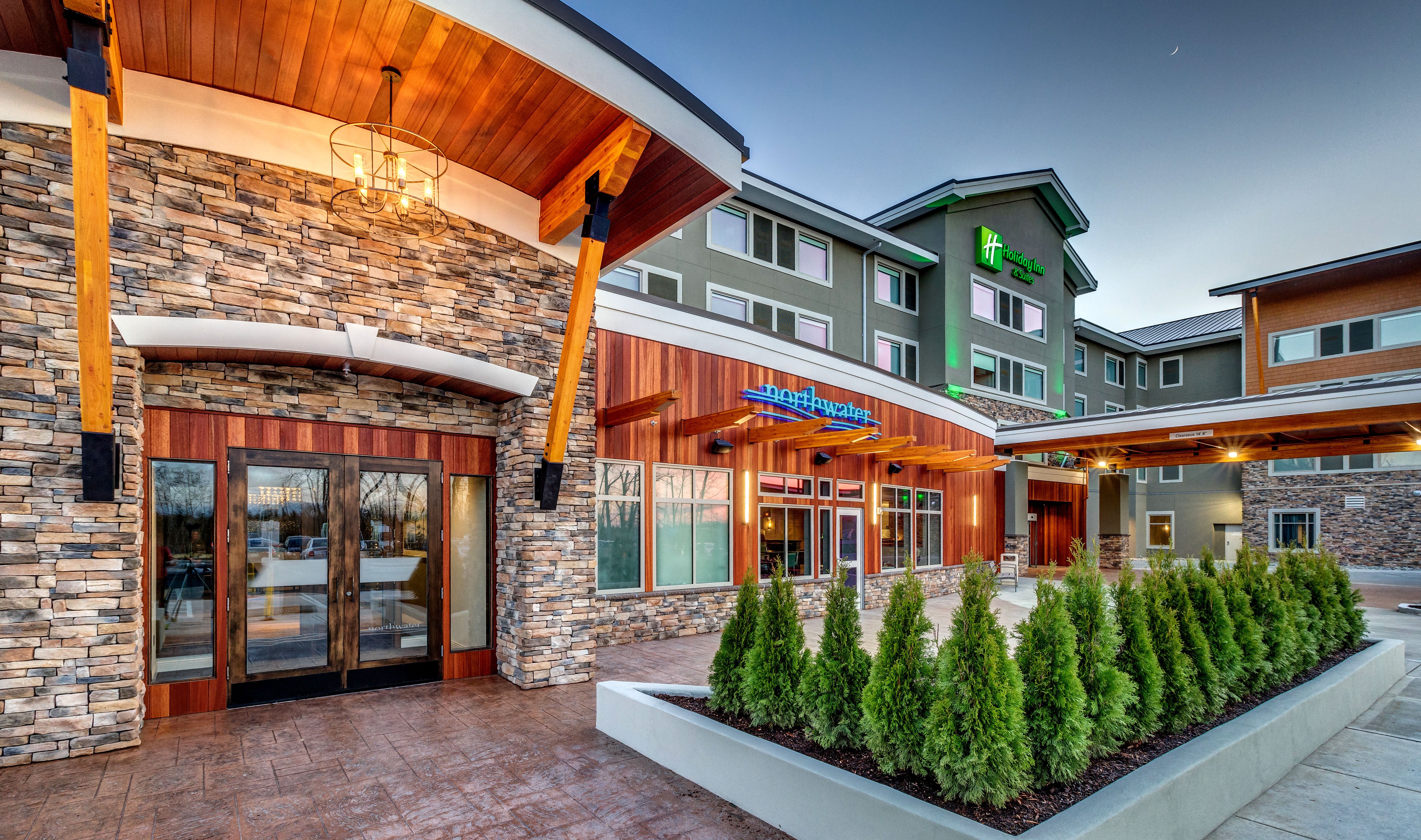 holiday inn and suites bellingham by ihg