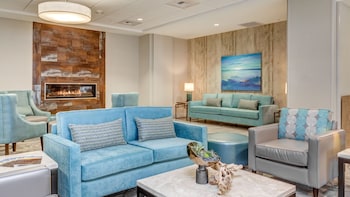 holiday inn and suites bellingham by ihg