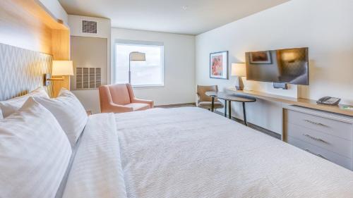holiday inn and suites bellingham by ihg