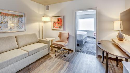 Holiday Inn & Suites Bellingham By Ihg,Washington>>Bellingham,4 star