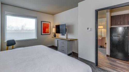 Holiday Inn & Suites Bellingham By Ihg,Washington>>Bellingham,4 star