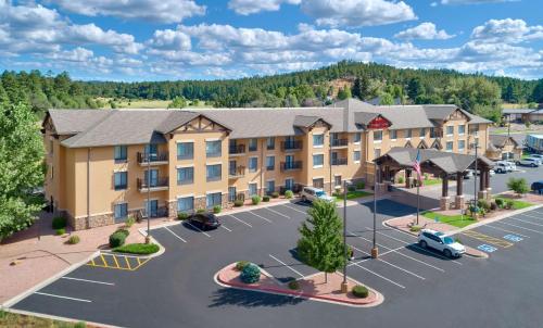 hampton inn and suites show low pinetop