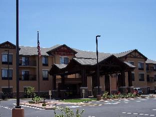 hampton inn and suites show low pinetop