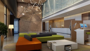Holiday Inn Express Jinan High-Tech Zone By Ihg,Jinan>>Hongjialou,4 star