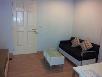impact muang thong thani service condo