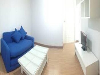 impact muang thong thani service condo