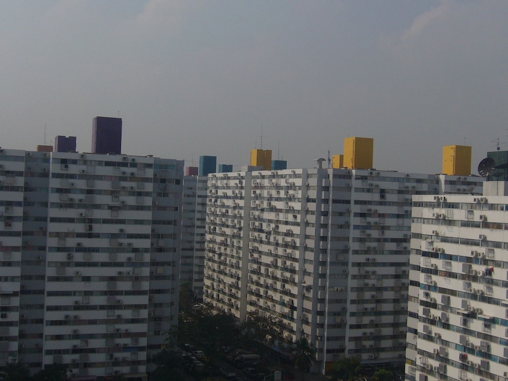 impact muang thong thani service condo