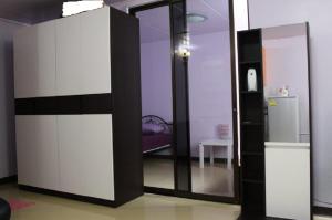 impact muang thong thani service condo