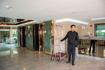 chor cher the luxury green hotel