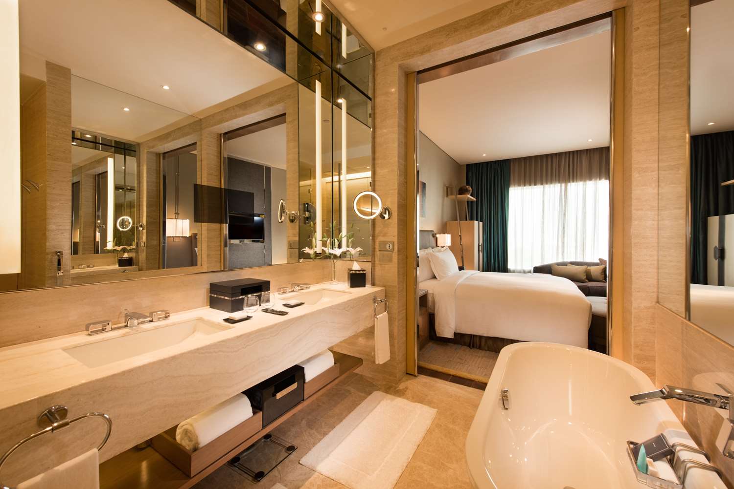 conrad pune by hilton