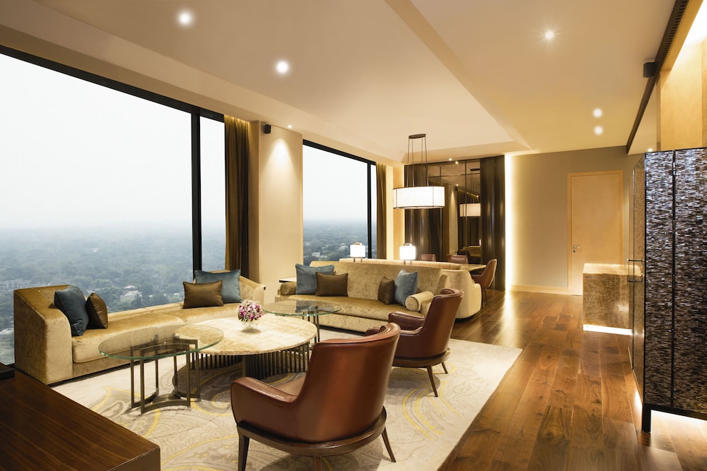 conrad pune by hilton