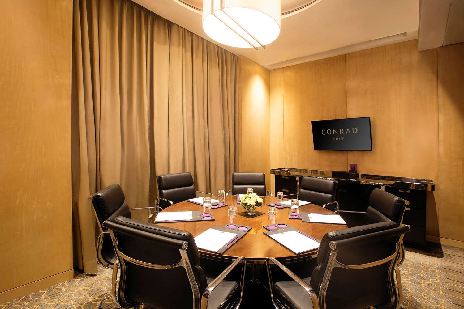conrad pune by hilton