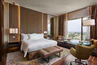 conrad pune by hilton
