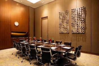 conrad pune by hilton