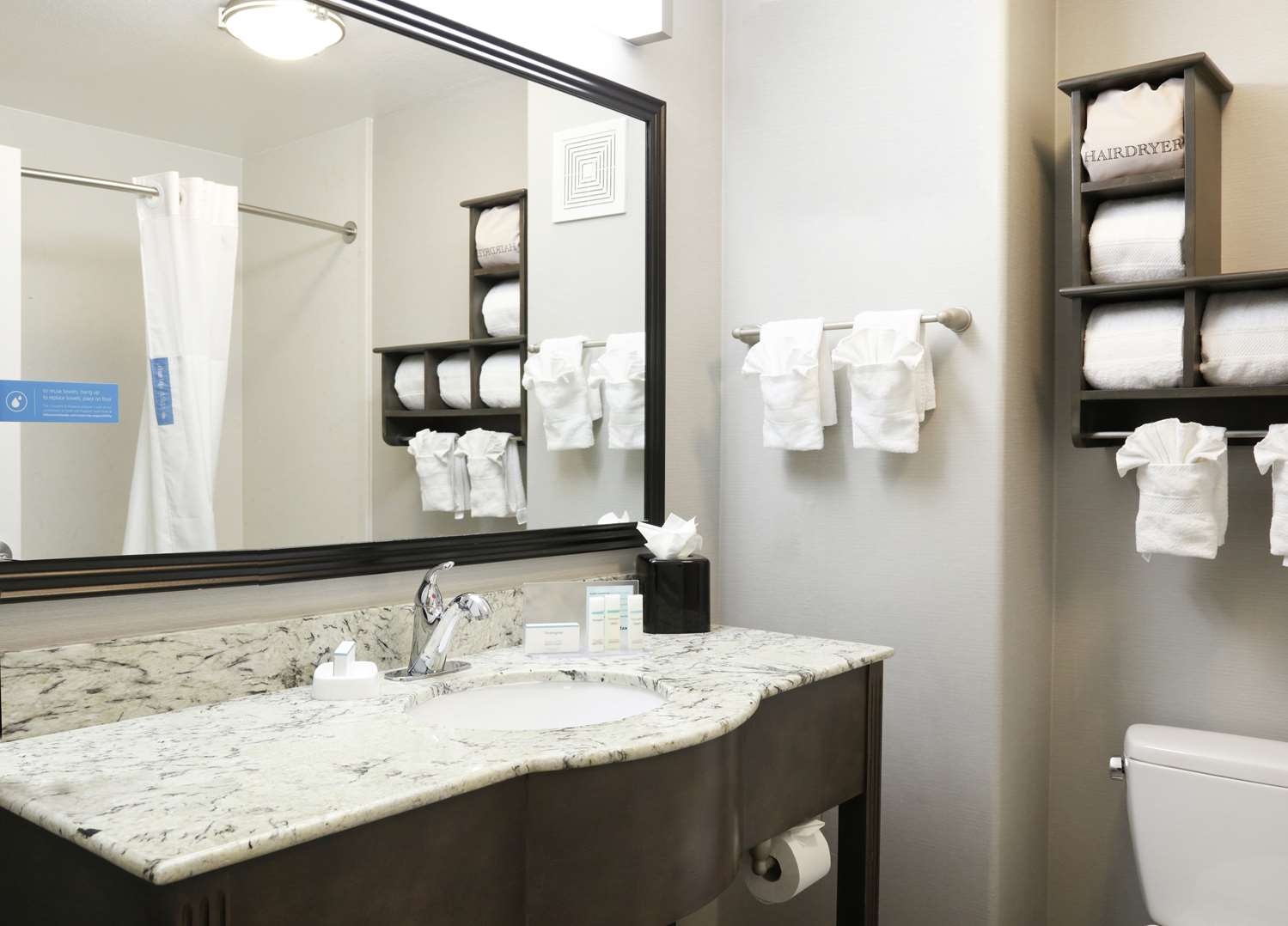 hampton inn and suites temecula