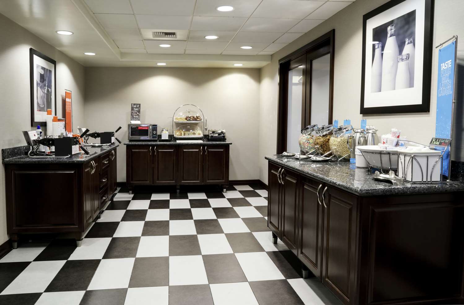 hampton inn and suites temecula