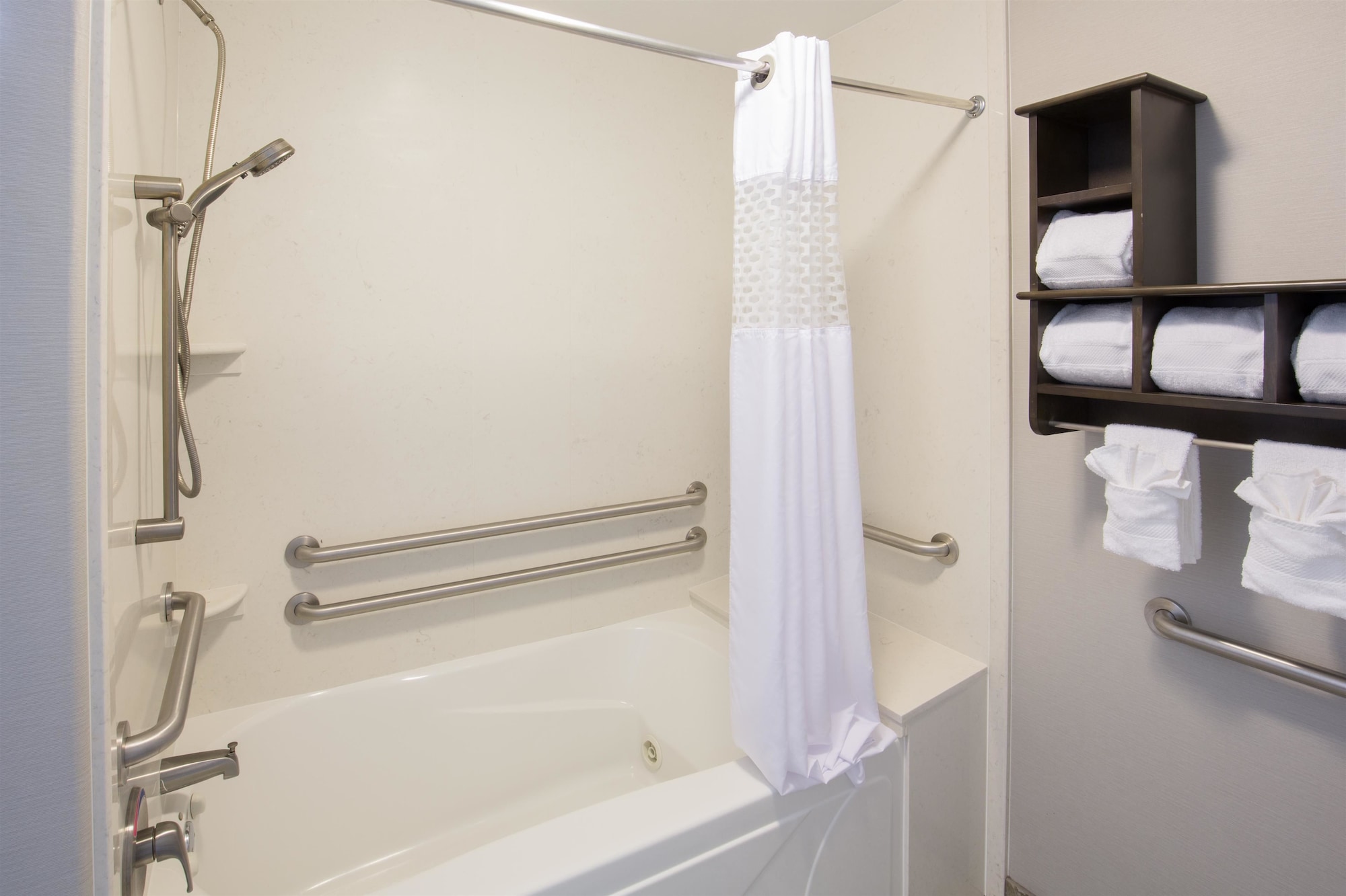 hampton inn and suites temecula