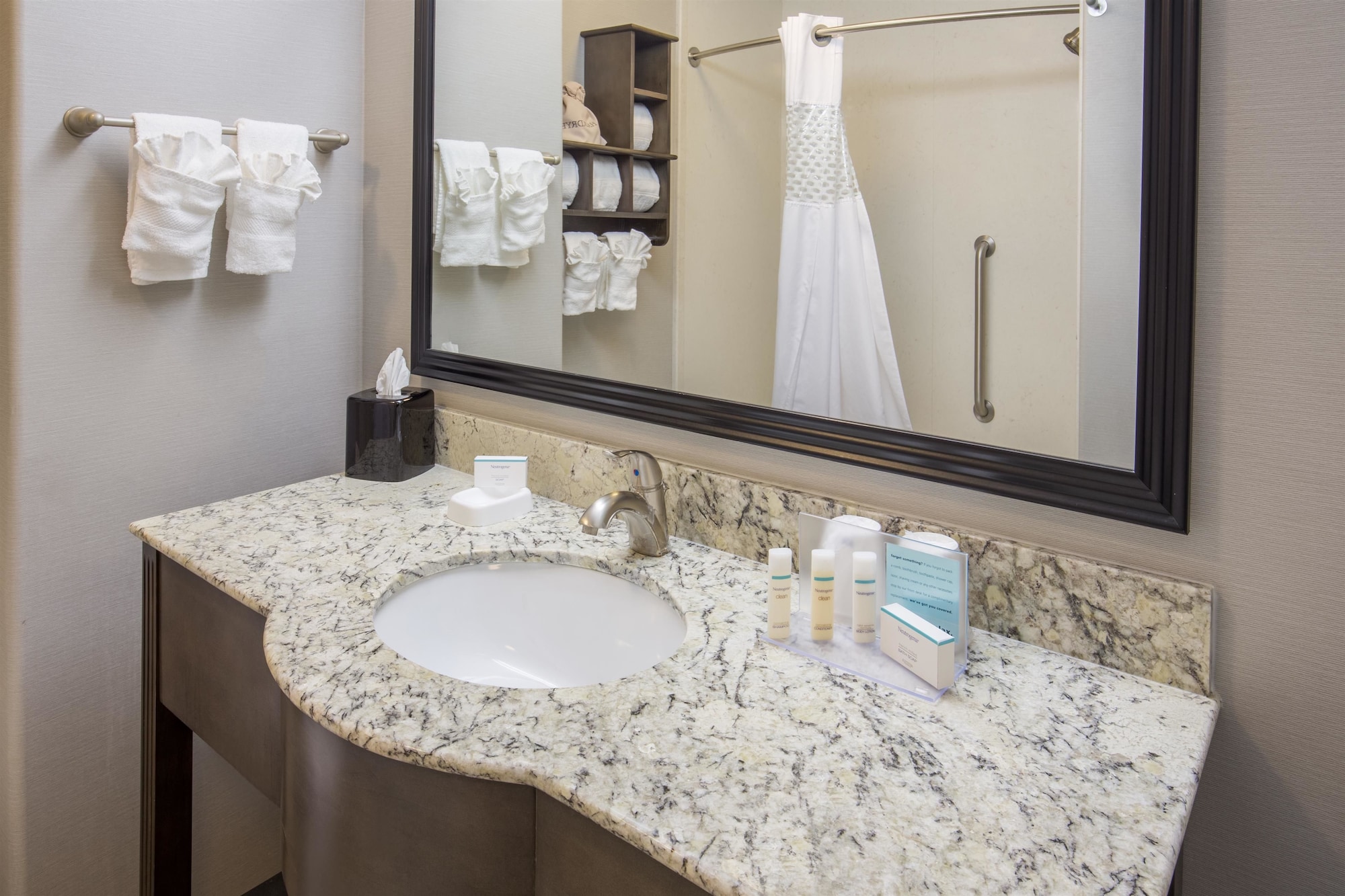 hampton inn and suites temecula