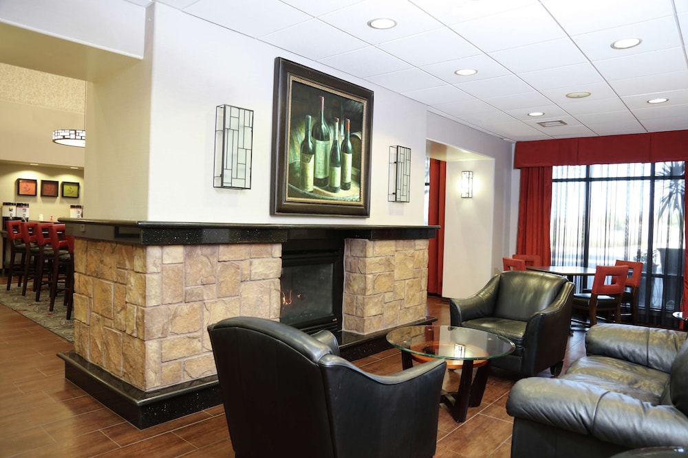 hampton inn and suites temecula