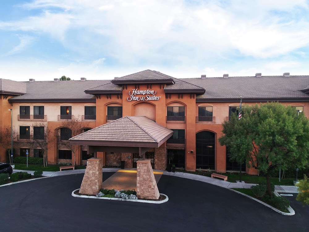 hampton inn and suites temecula