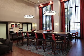 Hampton Inn & Suites Temecula,Riverside>>Murrieta,3 star