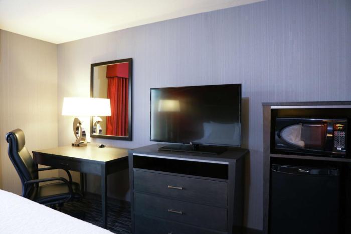 hampton inn and suites temecula