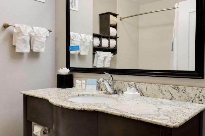 hampton inn and suites temecula