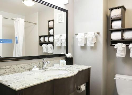 hampton inn and suites temecula