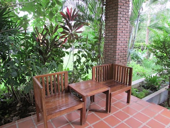 The Park Drive-Thru Check-In Resort,Khlong Luang>>Bangkok,3 star