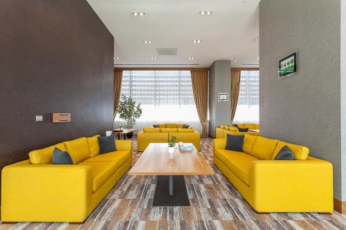 hampton by hilton kocaeli symbol