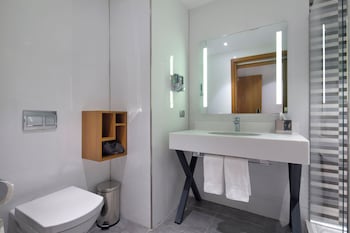 hampton by hilton kocaeli symbol