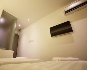 place2stay chinatown